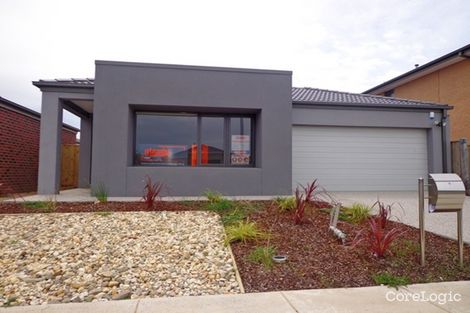 Property photo of 33 Waves Drive Point Cook VIC 3030