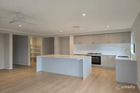 8 Goodwood Dr, Wondunna, QLD 4655