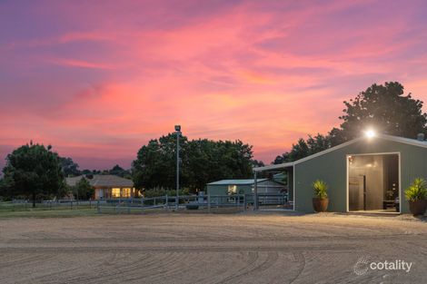 Property photo of 8 Woods Close Murrumbateman NSW 2582