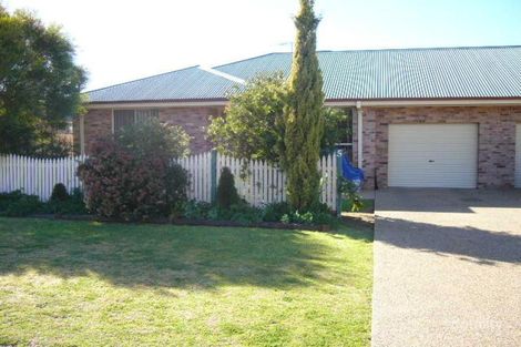 Property photo of 5 Club Street Hanwood NSW 2680