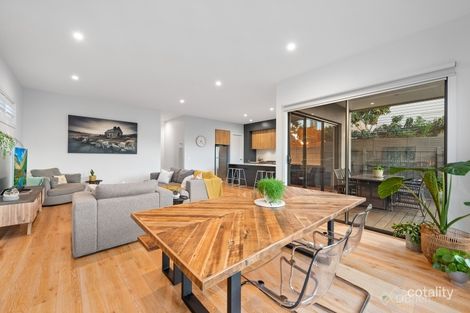 Property photo of 14 Knowland Grove Botanic Ridge VIC 3977
