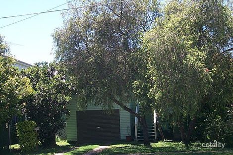 98 Palm Ave, Shorncliffe, QLD 4017