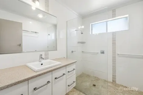 Property photo of 86 Hart Street Colac VIC 3250