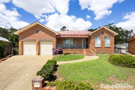 6 Minya Pl, Glenfield Park, NSW 2650