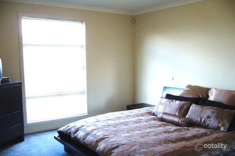 Property photo of 23 Wattlebird Crescent Reservoir VIC 3073