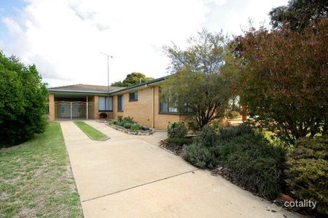 Property photo of 30 Dalman Parkway Glenfield Park NSW 2650