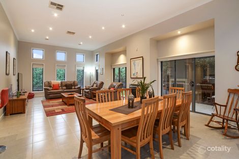 Property photo of 17 Kirribilli Boulevard Taylors Hill VIC 3037