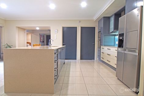 Property photo of 42 Highcrest Circuit Molendinar QLD 4214