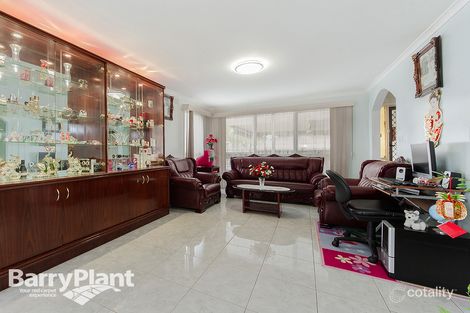 Property photo of 34 Grevillea Road Kings Park VIC 3021