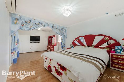 Property photo of 34 Grevillea Road Kings Park VIC 3021