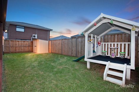 12 Charlbury St, Thornhill Park, VIC 3335