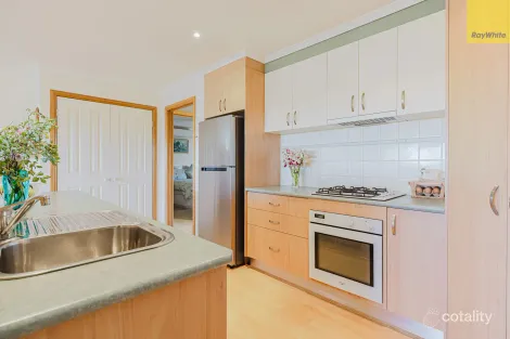 Property photo of 2 Leslie Court Bacchus Marsh VIC 3340