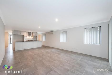 Property photo of 3 Pointer Place Southern River WA 6110