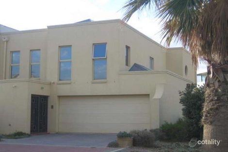 Property photo of 2 Cygnet Court Glenelg North SA 5045