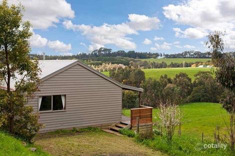 105 Parkers Rd, Deans Marsh, VIC 3235