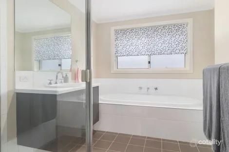 Property photo of 2 Ethan Close Luddenham NSW 2745