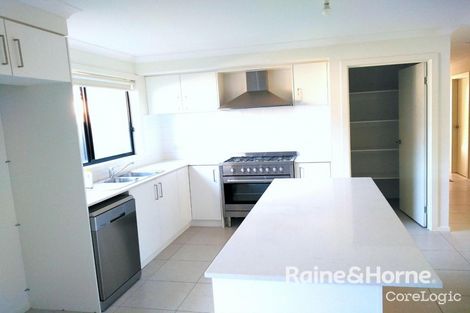 Property photo of 12 Luster Crescent Tarneit VIC 3029