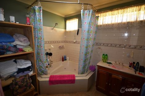 Property photo of 28 Howe Street Seymour VIC 3660