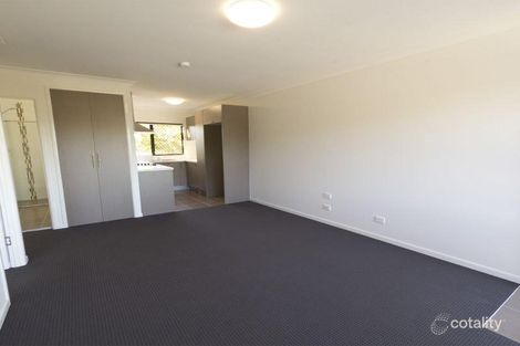 Property photo of 3/166 Blackstone Road Silkstone QLD 4304