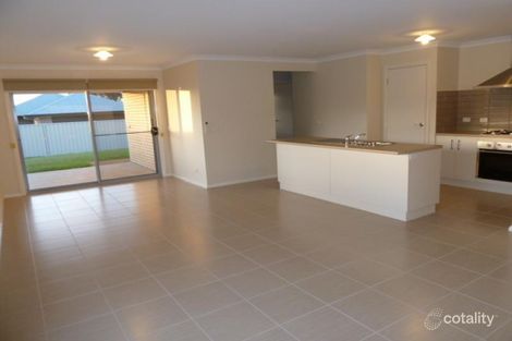 Property photo of 2 Badcoe Avenue Wodonga VIC 3690