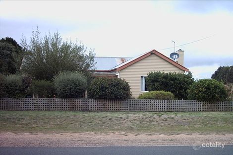 Property photo of 8 Delacombe Way Willaura VIC 3379