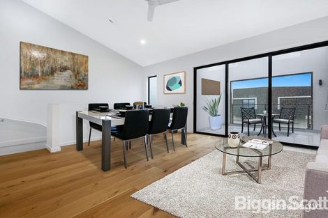 Property photo of 32 Hardy Loop Keysborough VIC 3173