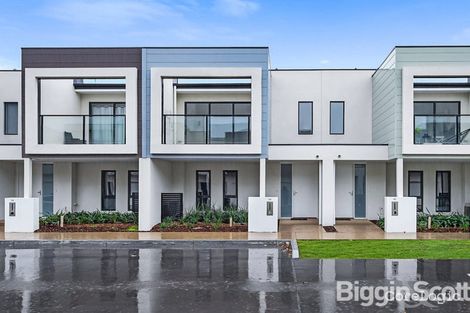 Property photo of 32 Hardy Loop Keysborough VIC 3173