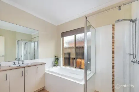 Property photo of 5 Echo Avenue Tarneit VIC 3029