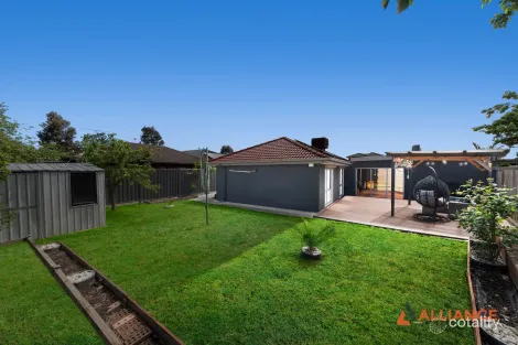 Property photo of 28 Milford Court Meadow Heights VIC 3048
