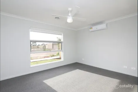 Property photo of 24 Hilda Drive Brookfield VIC 3338