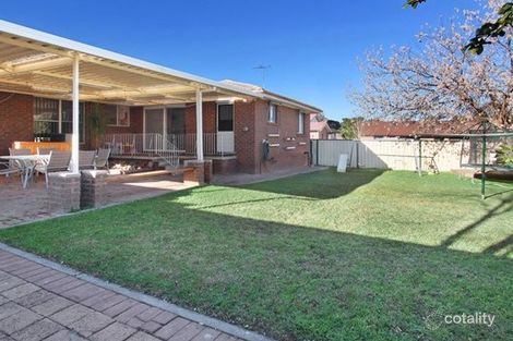 Property photo of 15 Pine Creek Circuit St Clair NSW 2759