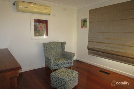 Property photo of 34 Thornhill Drive Forest Hill VIC 3131