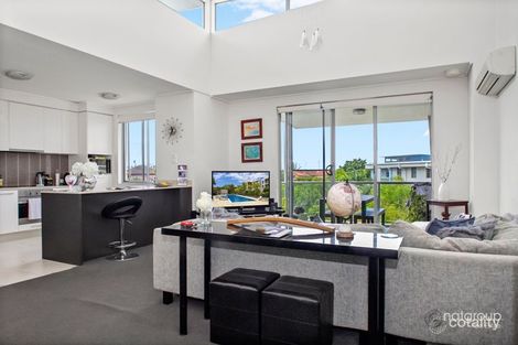 Property photo of 932/66 Sickle Avenue Hope Island QLD 4212