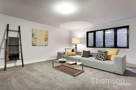 Property photo of 2/24 Ferncroft Avenue Malvern East VIC 3145