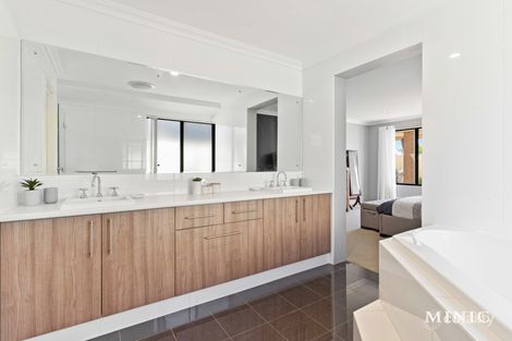 Property photo of 4 Hoop Place Canning Vale WA 6155
