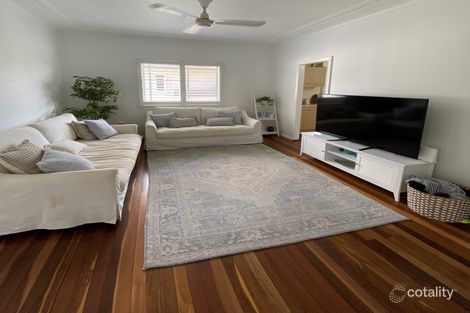 Property photo of 28 Duncan Street Wynnum West QLD 4178