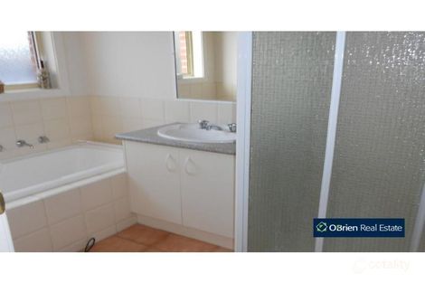 Property photo of 27 Prime Court Berwick VIC 3806