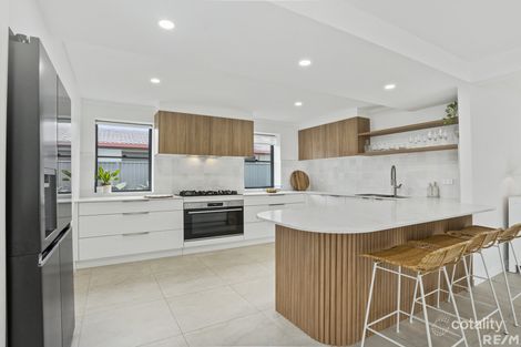 Property photo of 18 Collier Avenue Biggera Waters QLD 4216