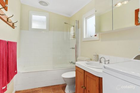 24 Lansdowne Cres, West Hobart, TAS 7000