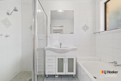 Property photo of 64 Twamley Crescent Richardson ACT 2905
