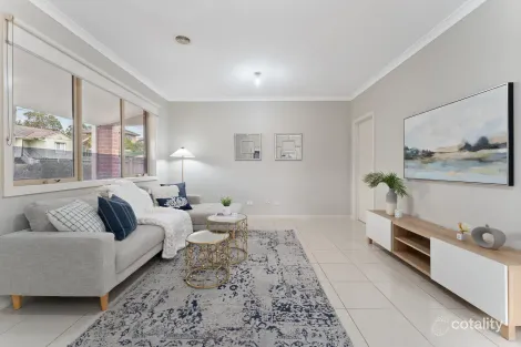 Property photo of 1/5 Vision Street Chadstone VIC 3148