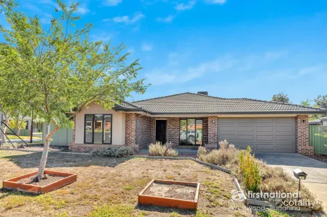 Property photo of 48 Jade Crescent Wyndham Vale VIC 3024