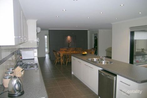 Property photo of 3 Marita Drive Maiden Gully VIC 3551