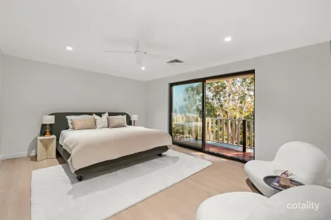 Property photo of 27 Cairngorm Avenue Glenhaven NSW 2156