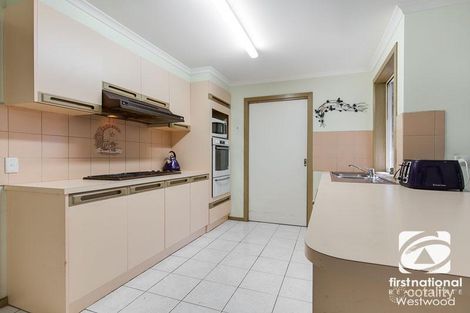 Property photo of 3 Karri Crescent Hoppers Crossing VIC 3029