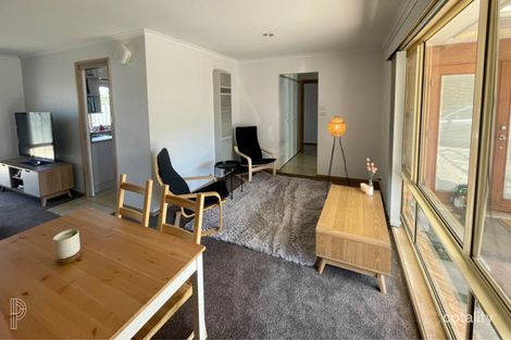 Property photo of 6 Birch Way Jerrabomberra NSW 2619