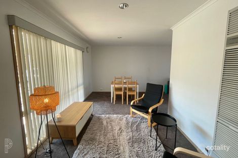 Property photo of 6 Birch Way Jerrabomberra NSW 2619