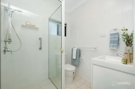 Property photo of 1 Saint Helens Drive Mount Louisa QLD 4814