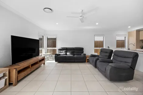 Property photo of 44 Hilltop Circuit Pallara QLD 4110