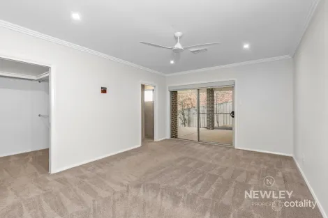 Property photo of 108 Brooklyn Drive Bourkelands NSW 2650